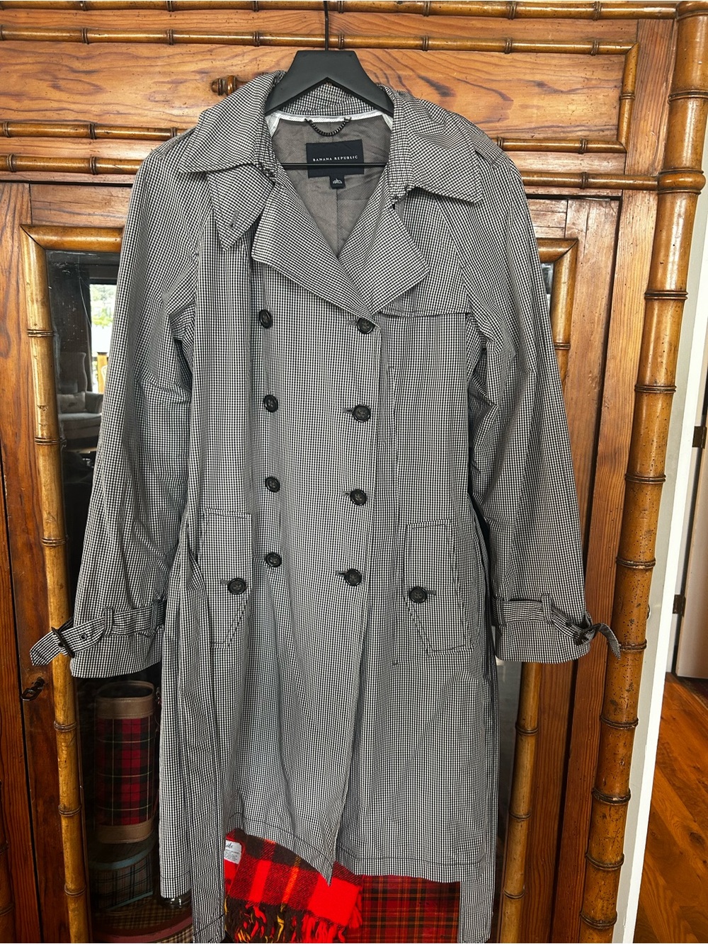 Banana Republic Black and White Houndstooth Trench Coat